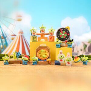 AUTHENTIC Pixar Alien Party Games Series Scene Set (one box)